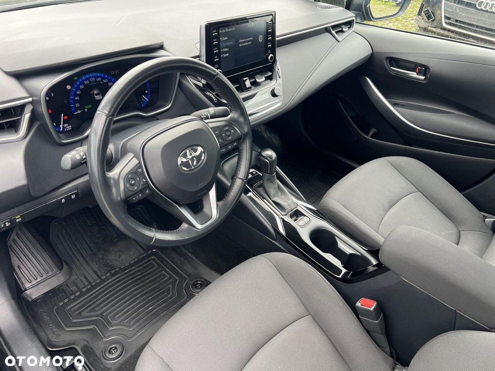Toyota Corolla - 23