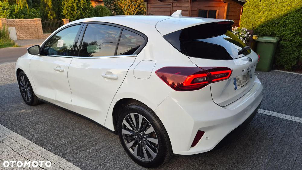 Ford Focus - 8