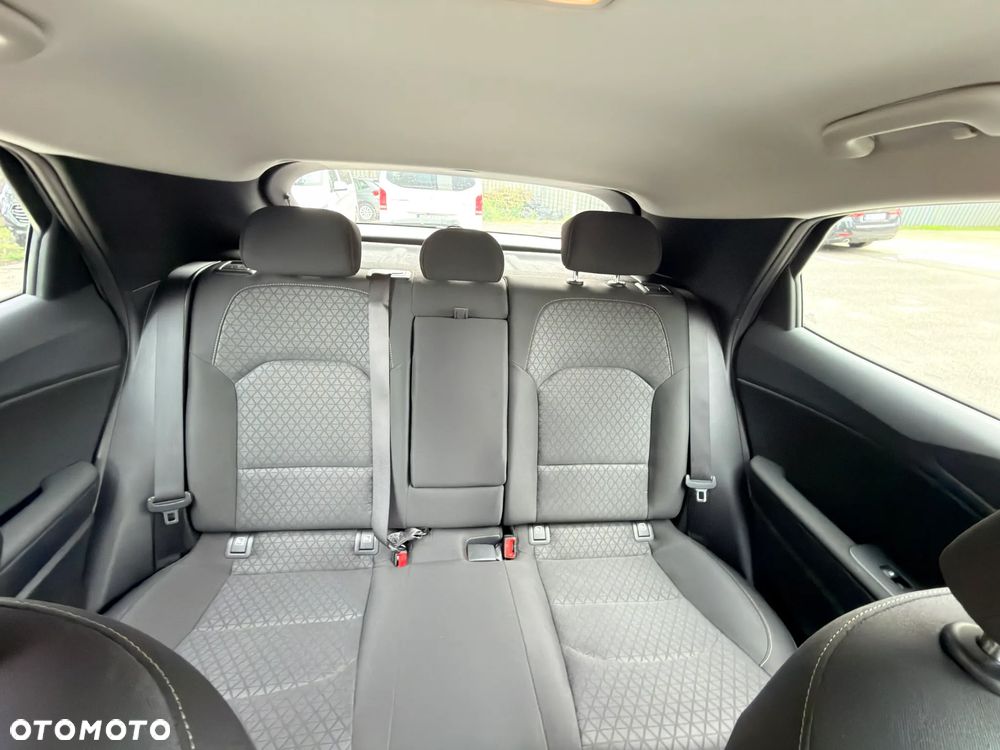 Kia XCeed 1.5 T-GDI M - 14