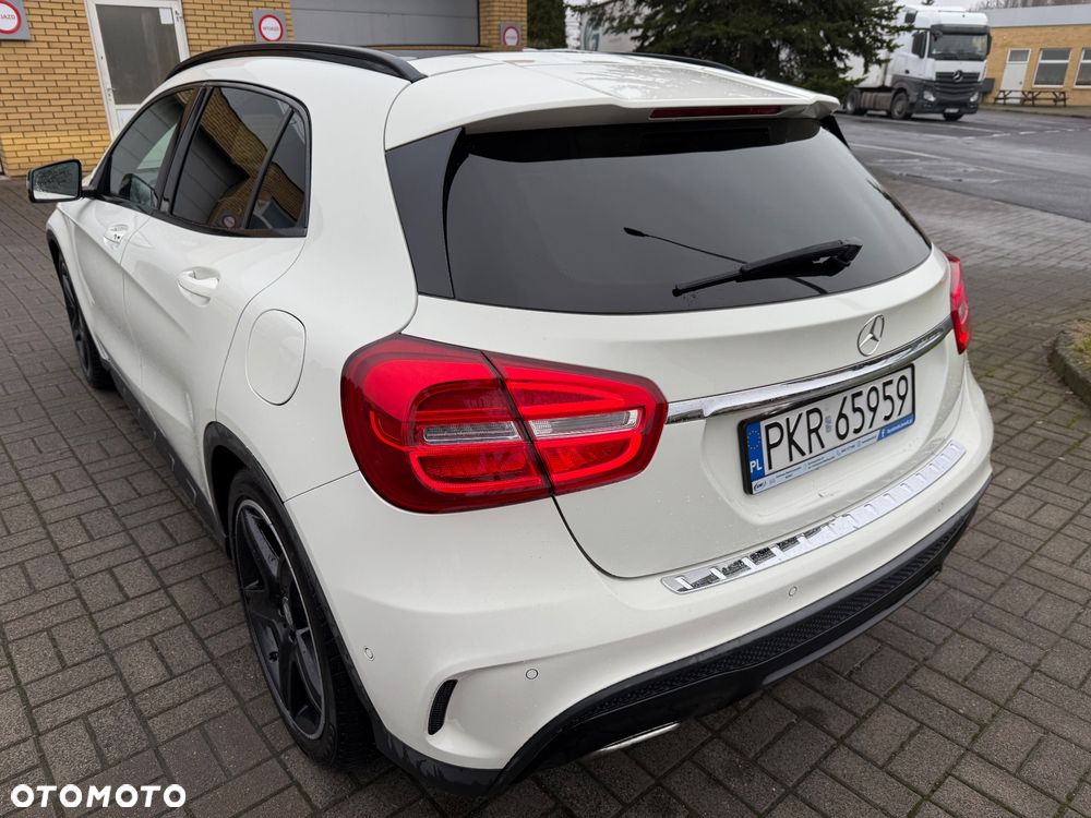 Mercedes-Benz GLA 220 CDI 4-Matic - 10