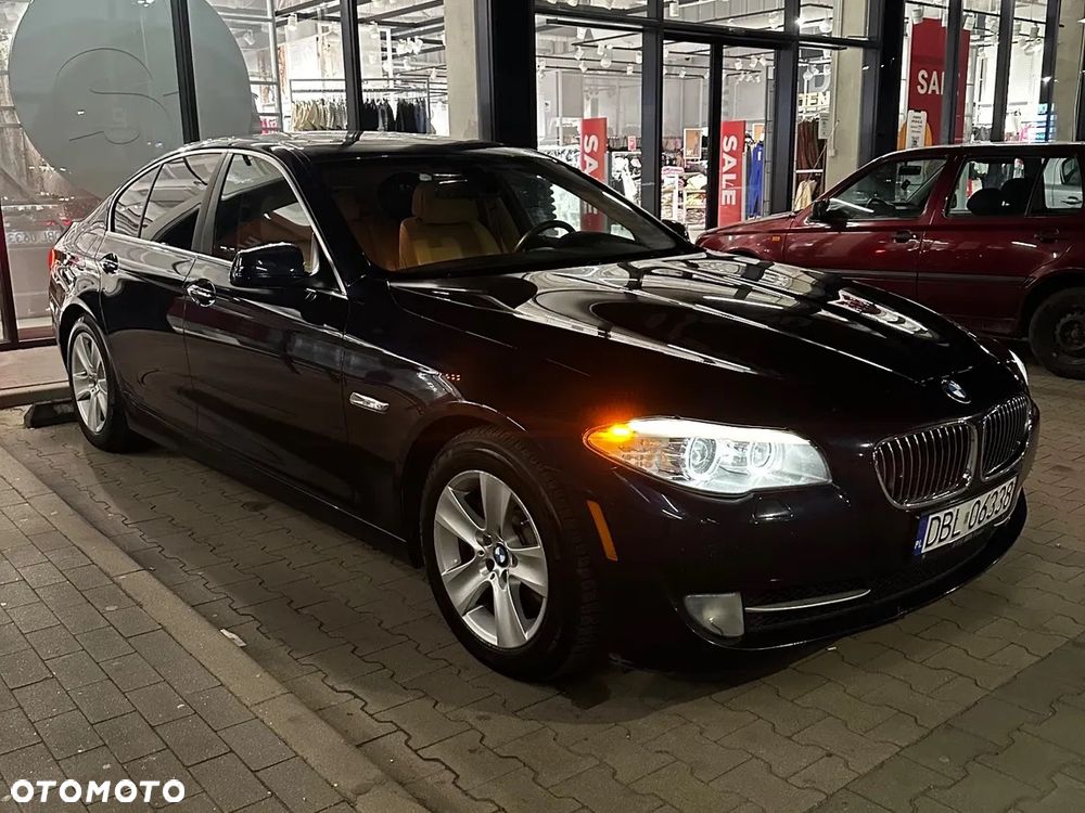 BMW Seria 5 528i - 1