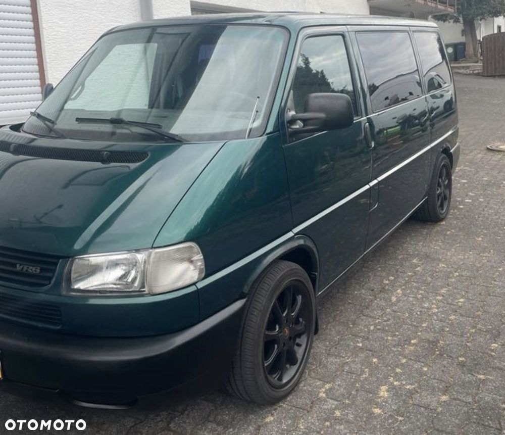 Volkswagen Transporter - 1