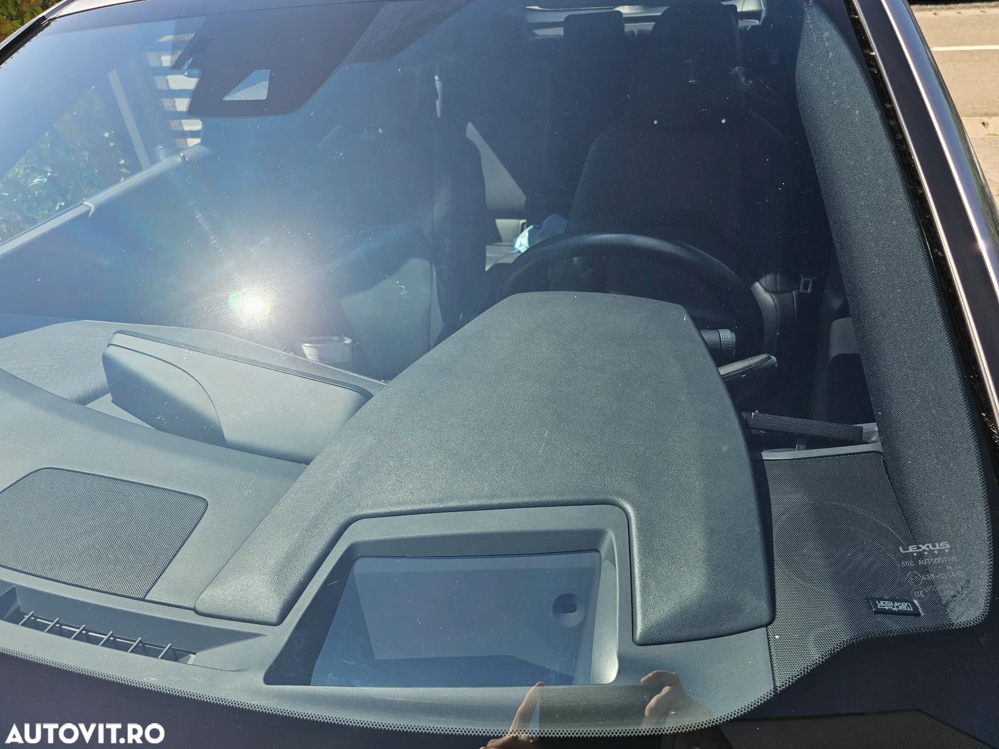 Lexus UX 250h Luxury Line - 19