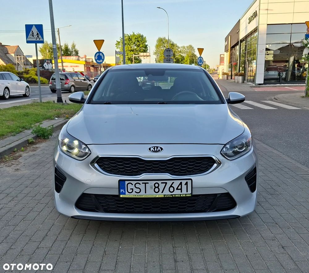 Kia Ceed - 9