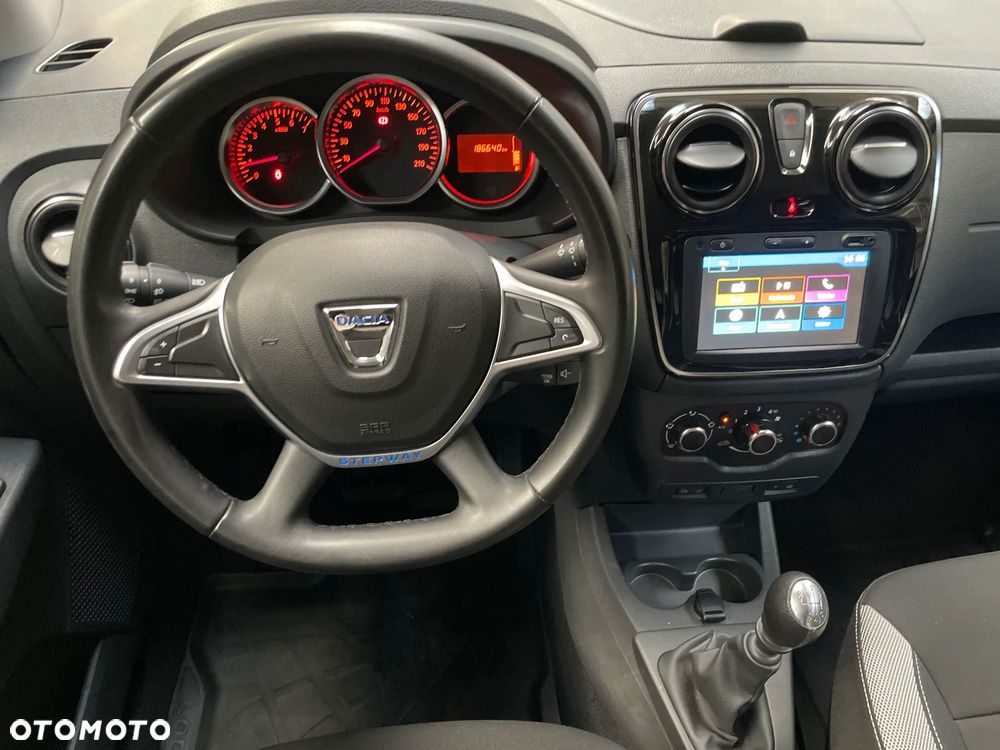 Dacia Lodgy 1.5 Blue dCi Stepway Comfort S&S - 14