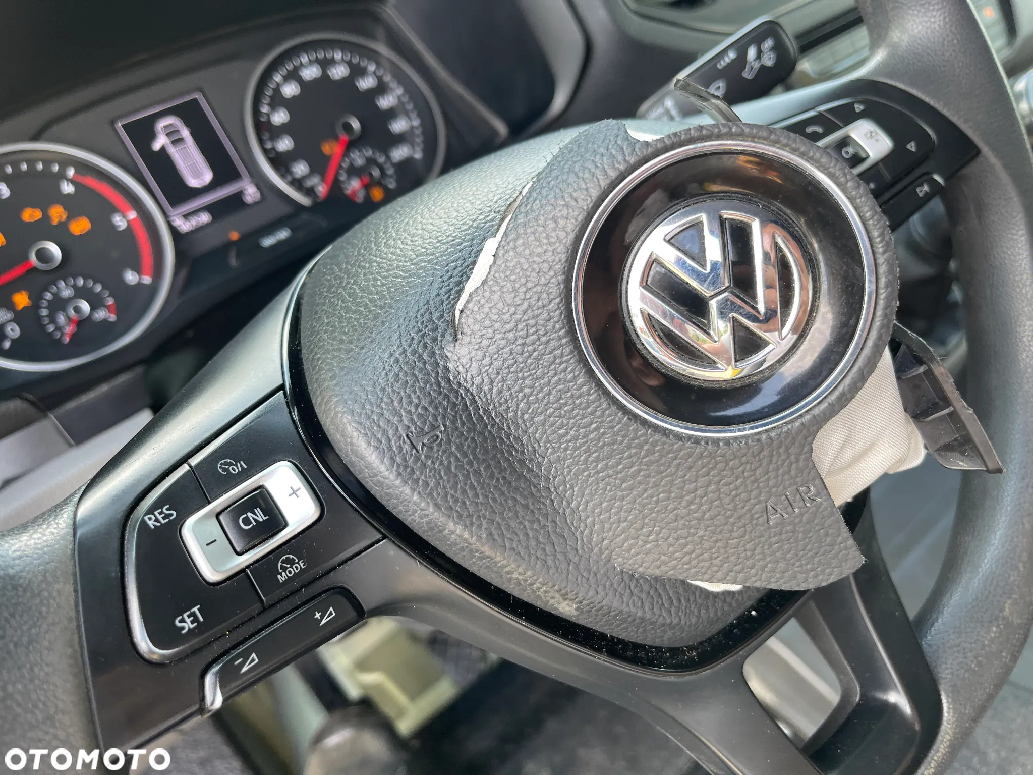 Volkswagen Crafter ROK 2018 Nowy model Średniak Średni 2.0 TDI 140 KM KLIMA - 16