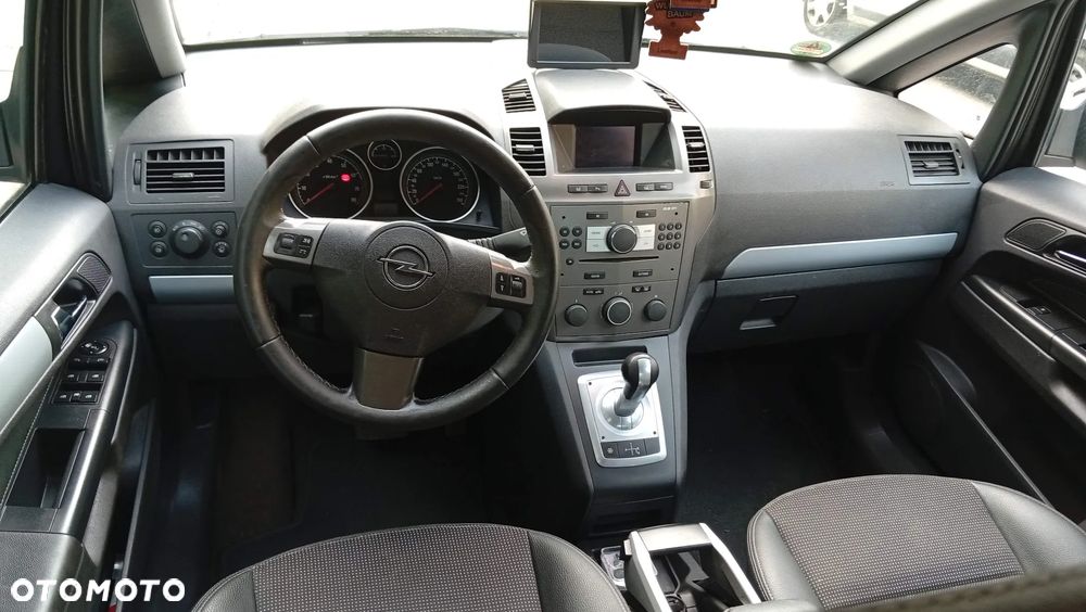 Opel Zafira 1.8 Cosmo EasyTronic - 14