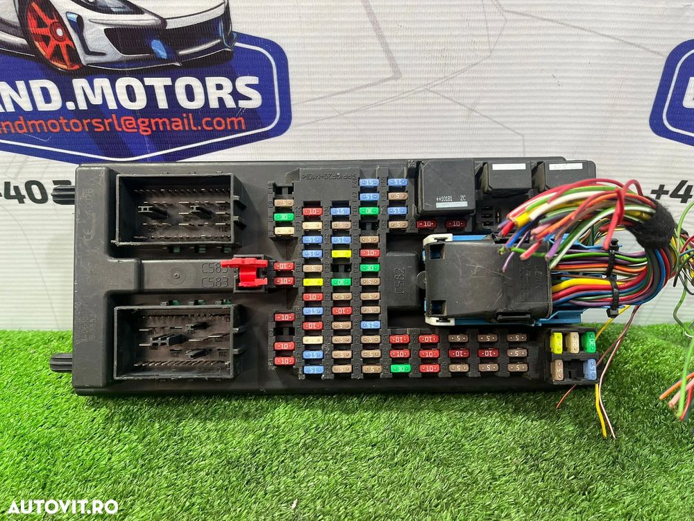 PANOU SIGURANTE MODUL RELEU LAND ROVER DISCOVERY 3 2.7 DIESEL 2007 COD OEM YPP500080 5H2214A074AA 2005-2009 - 1