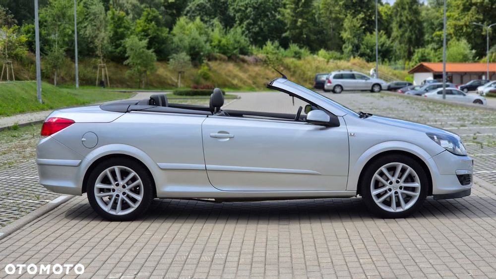 Opel Astra 1.9 CDTI Cosmo - 2