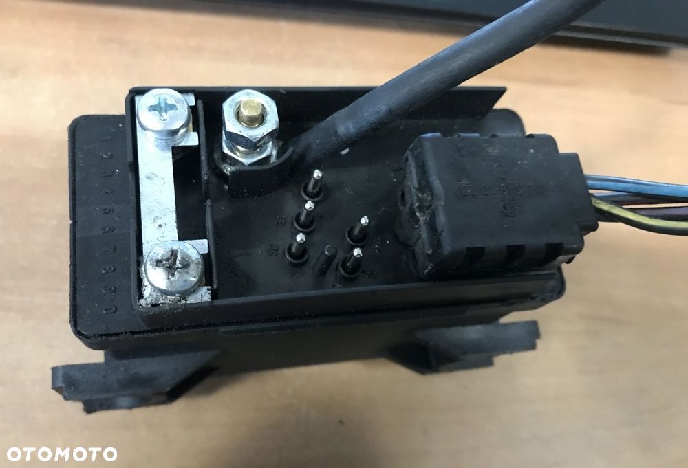 PRZEKAŹNIK ŚWIEC ŻAROWYCH MERCEDES VITO - 2