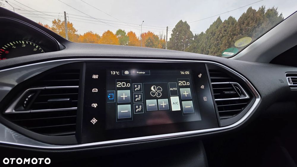 Peugeot 308 e-HDi 115 Stop & Start Allure - 14