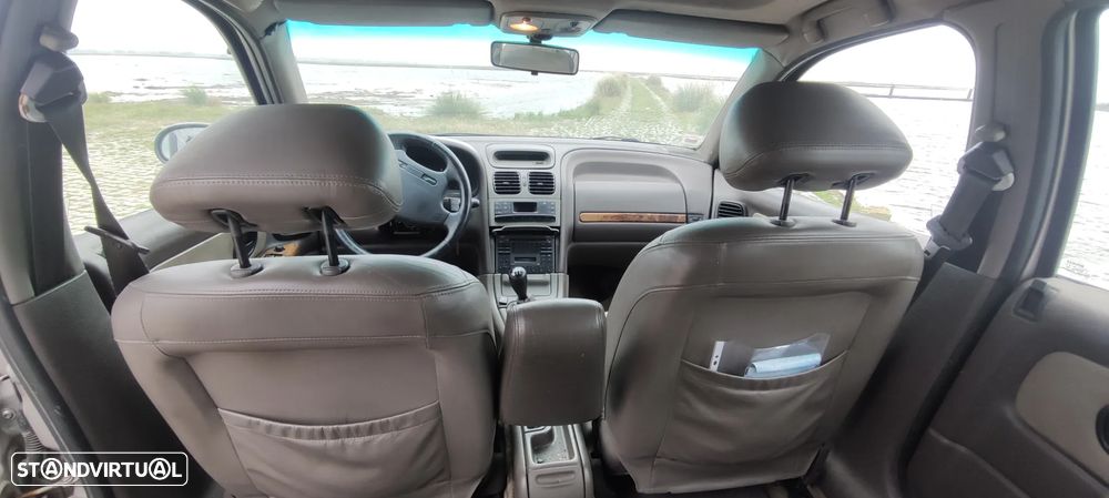 Renault Laguna 3.0 i V6 Baccara - 14