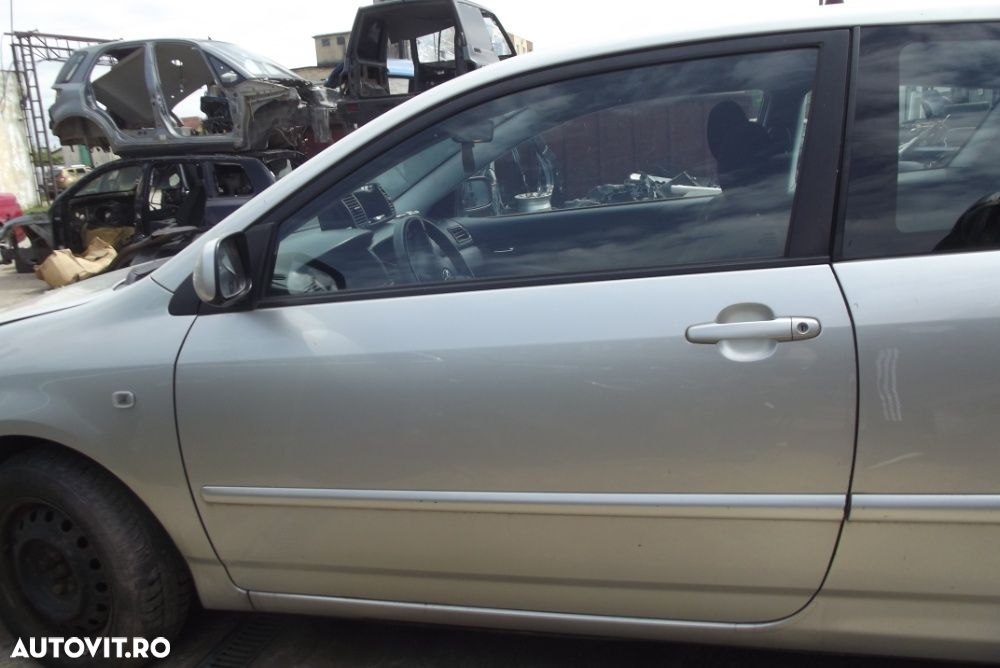 Usa Toyota Corolla 2002-2007 usi stanga dreapta dezmembrez Corolla - 2