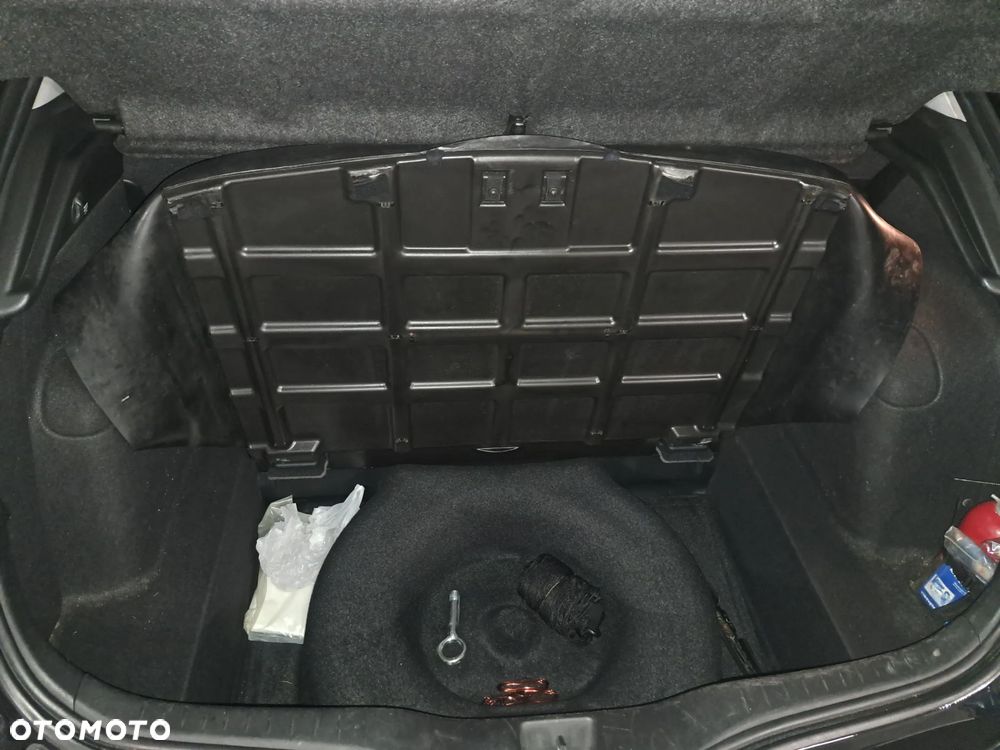Honda Civic 1.4 Comfort - 23