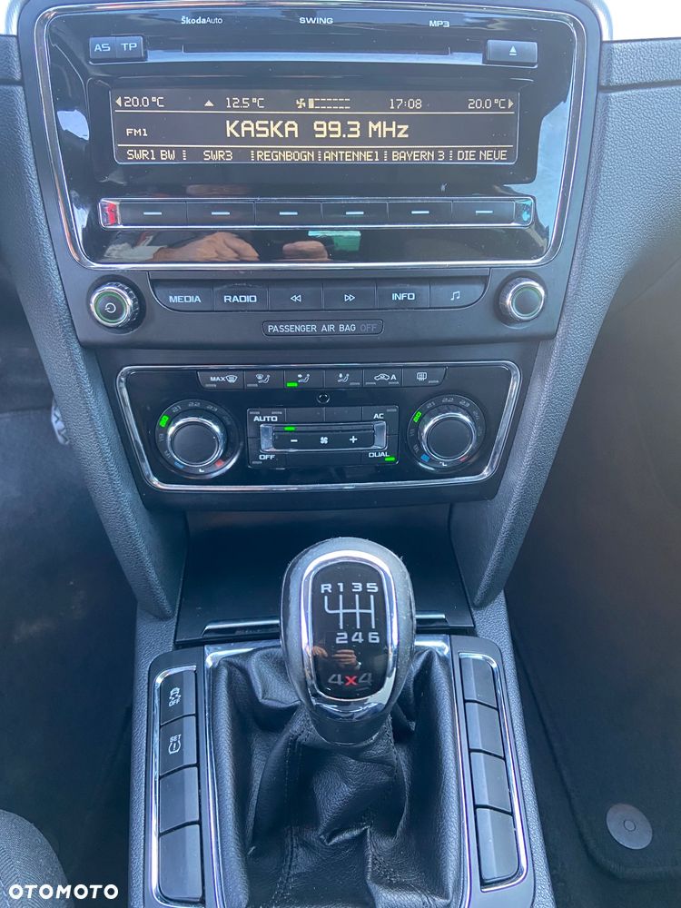 Skoda Superb 1.8 TSI 4x4 Comfort - 31