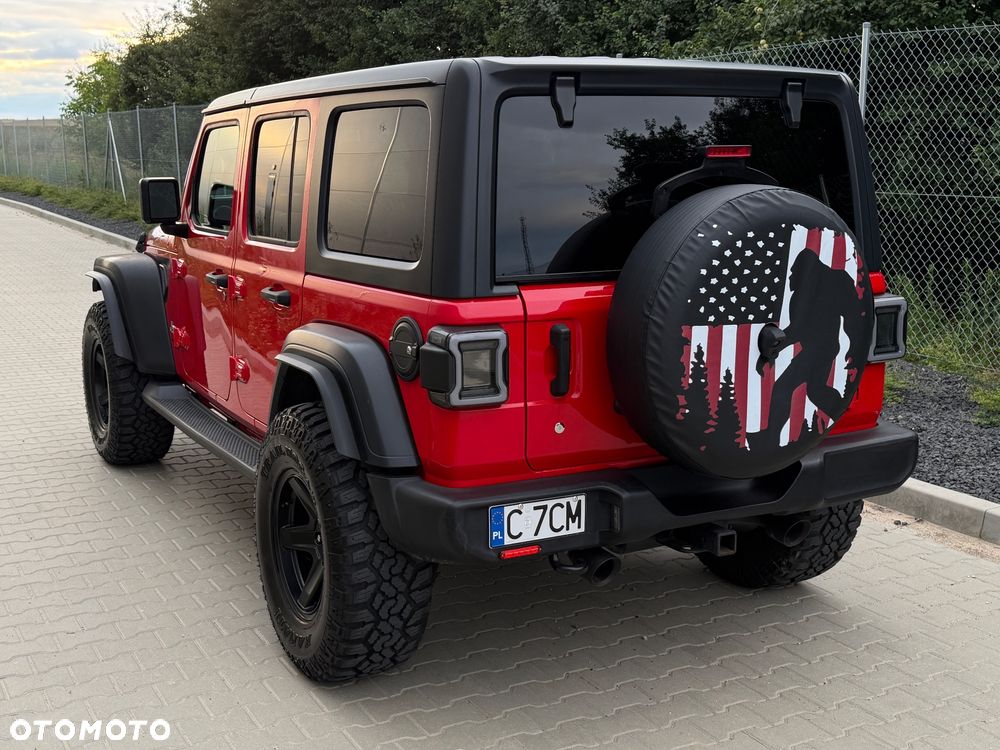 Jeep Wrangler - 8