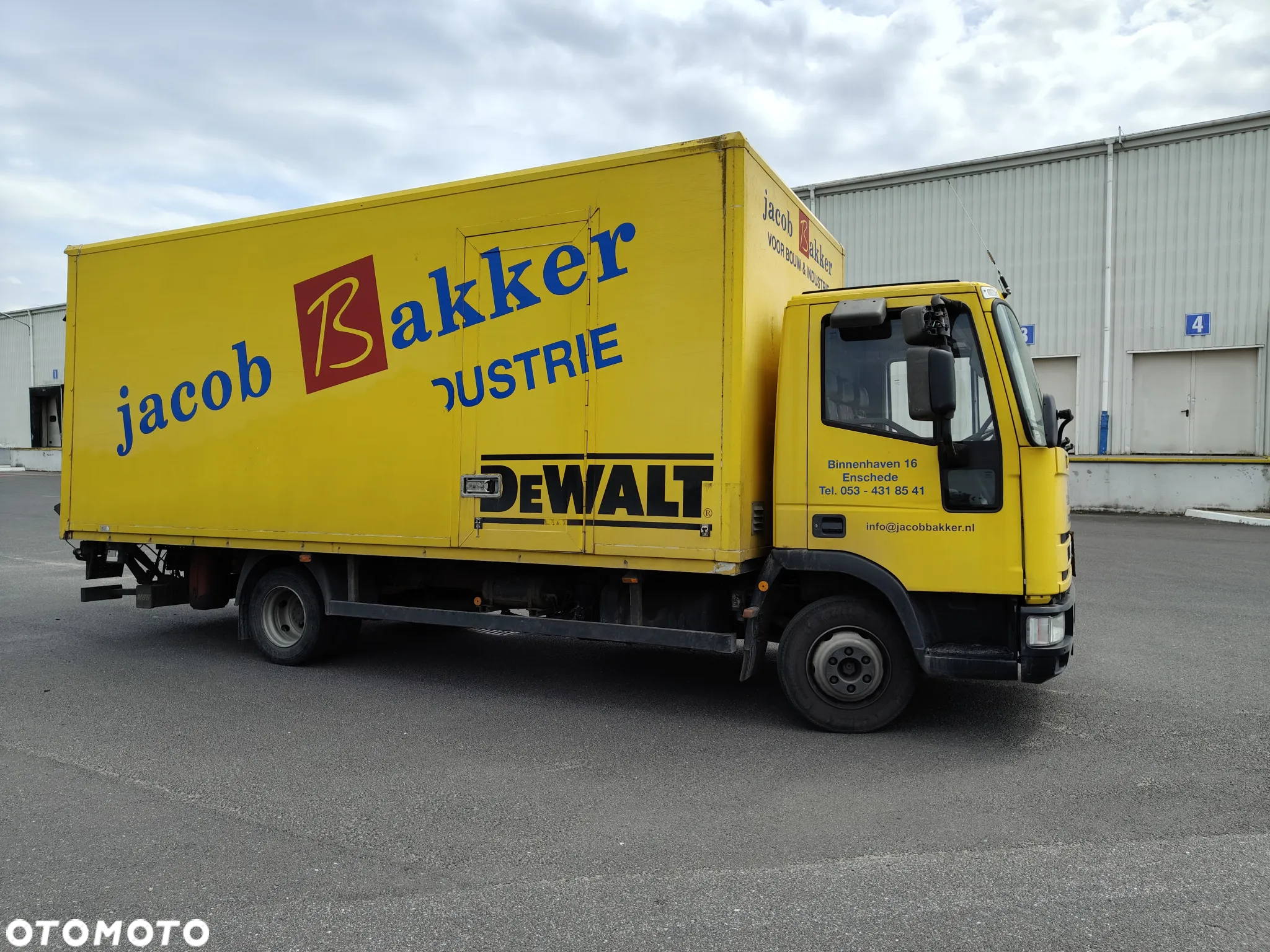 Iveco 75E15 - 4