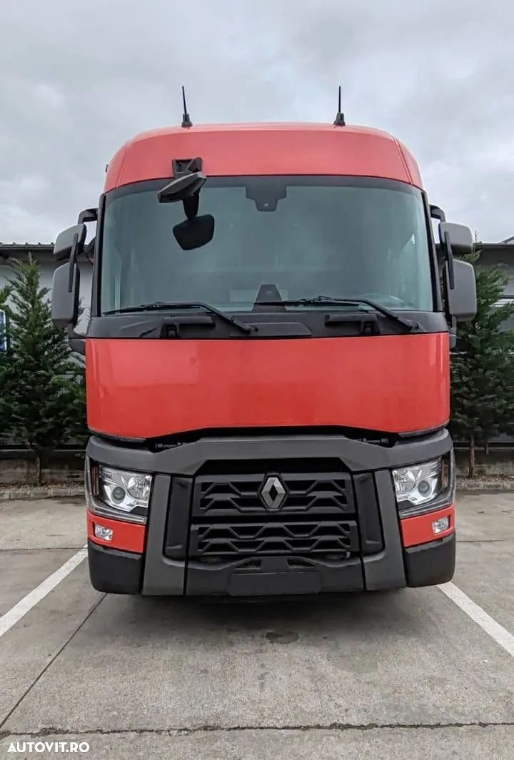 Renault T Sleeper Cab - 1