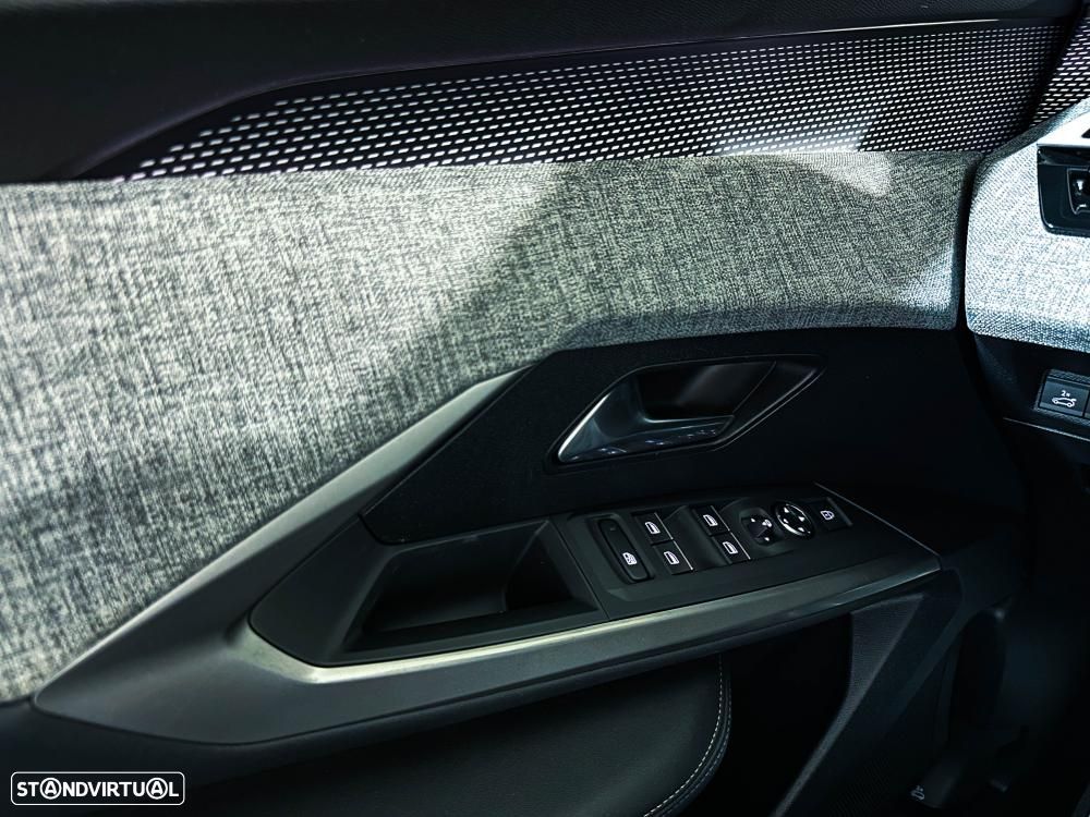 Peugeot 3008 1.2 Hybrid GT e-DCS6 - 39