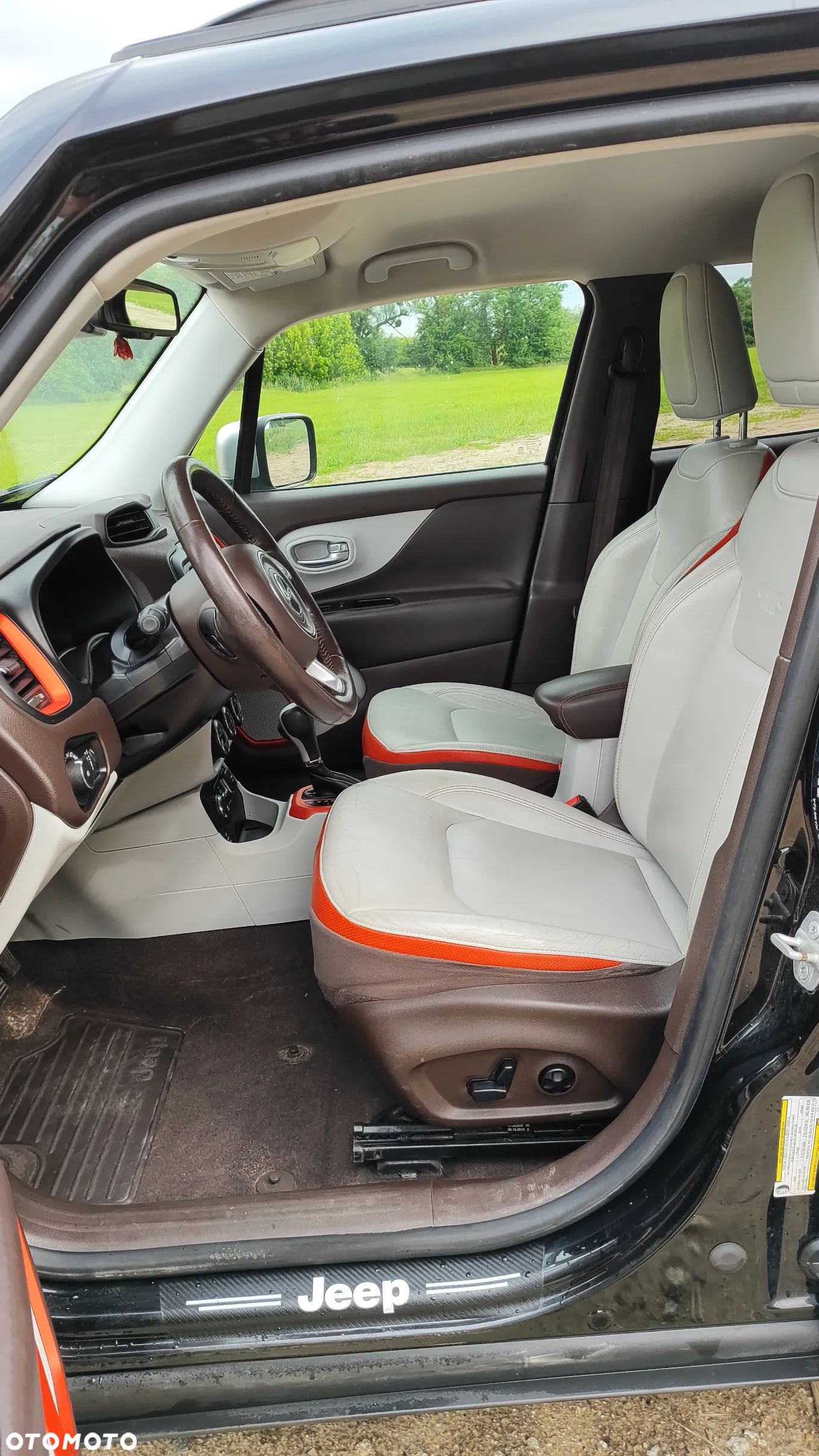Jeep Renegade - 10