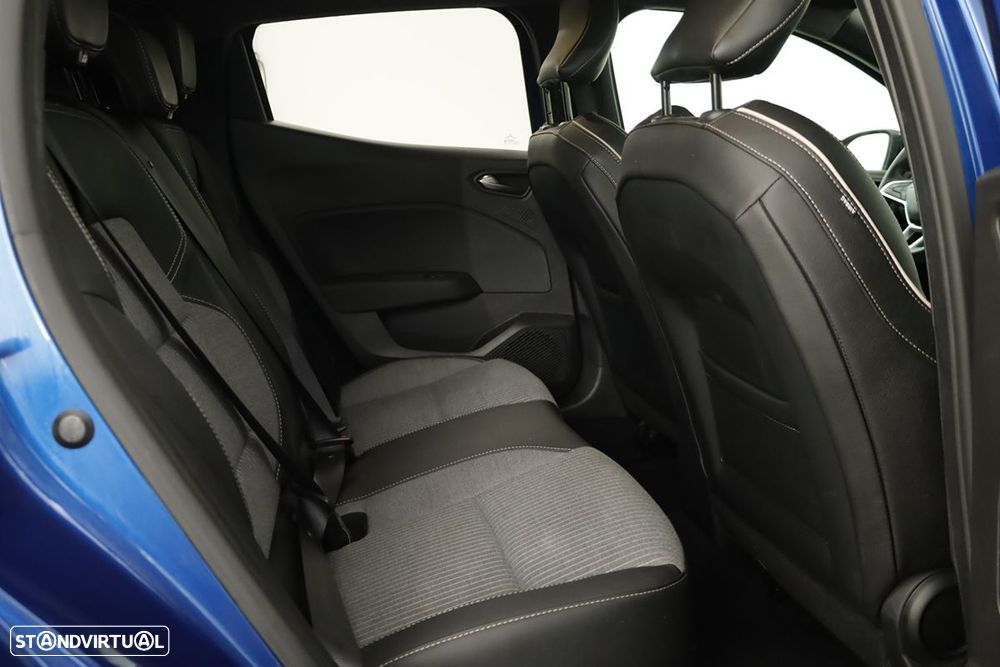 Renault Clio 1.0 TCe Techno Bi-Fuel - 23