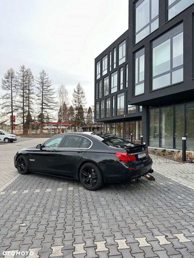 BMW Seria 7 - 8