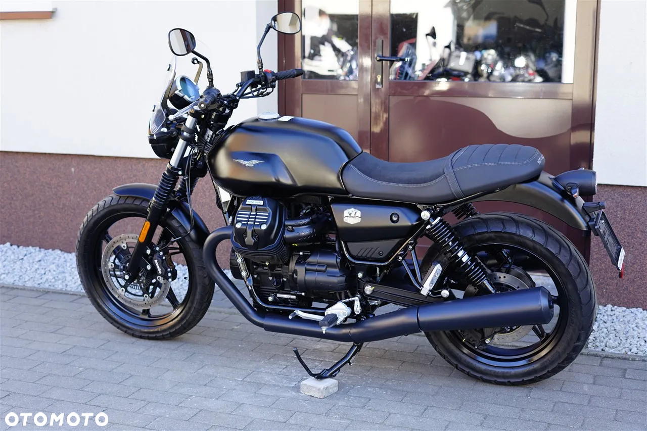 Moto Guzzi V7 - 19