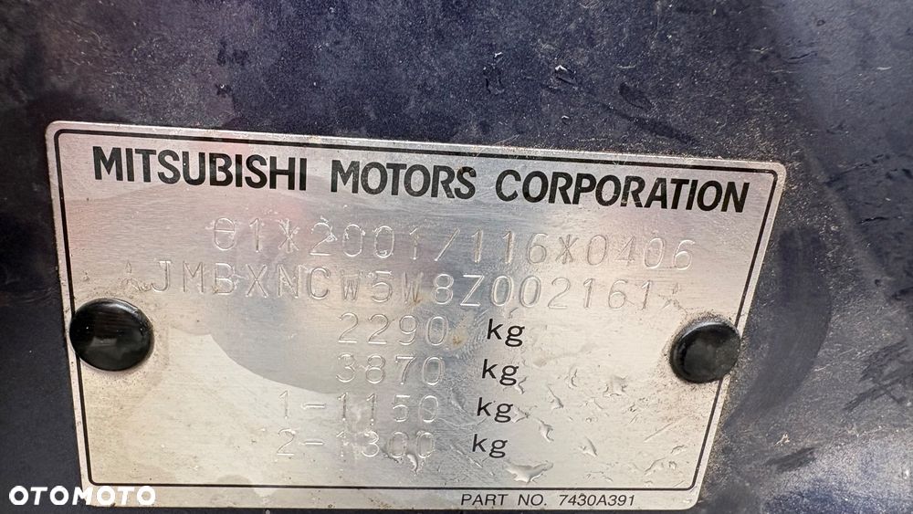 Mitsubishi Outlander 2.4 Intense - 24