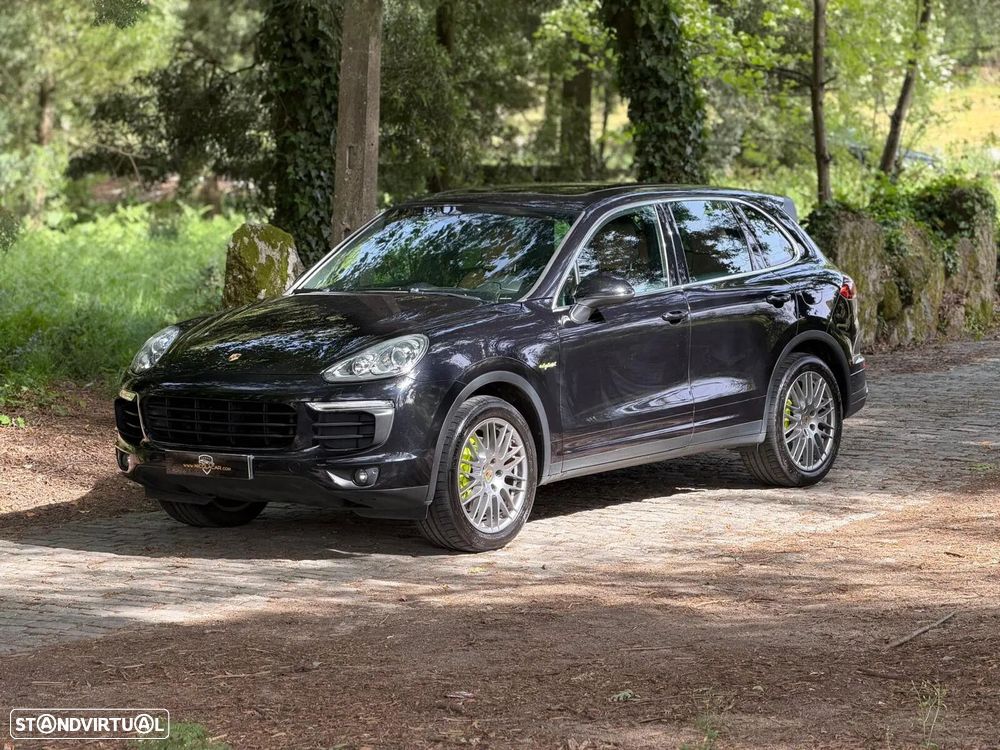 Porsche Cayenne S E-Hybrid Platinum Edition - 4
