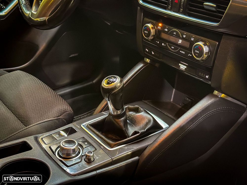 Mazda CX-5 2.2 D Essence - 15