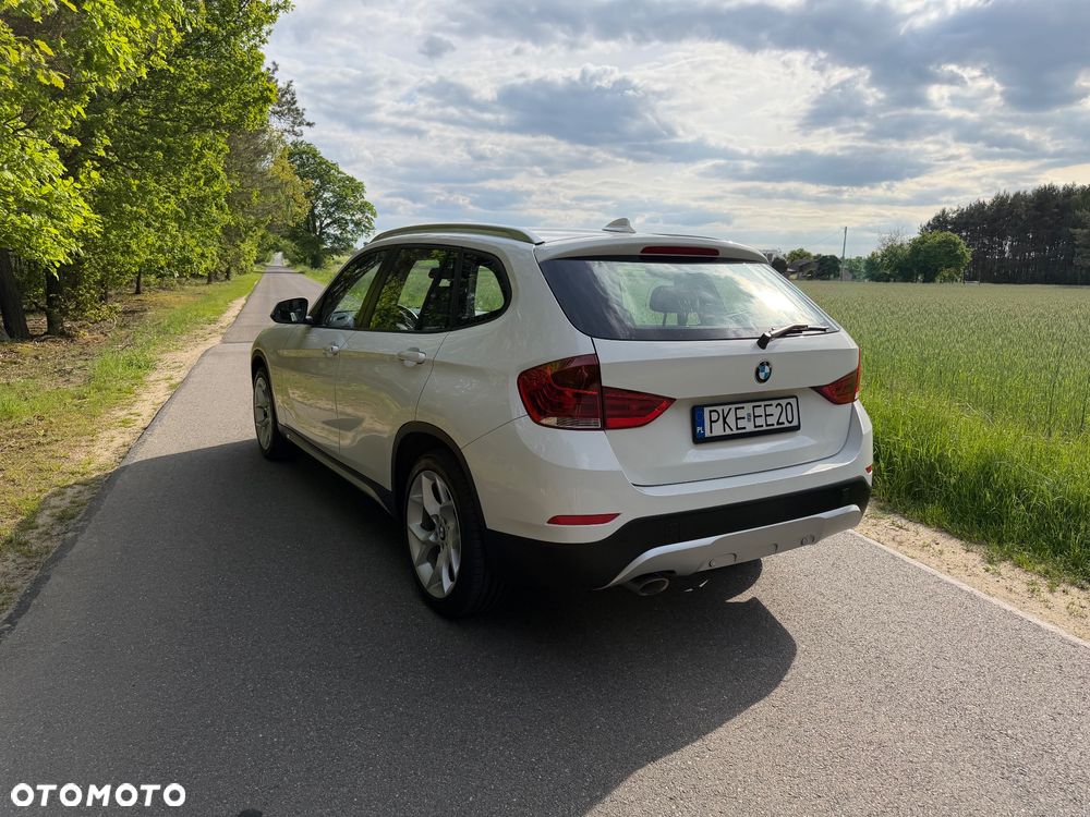 BMW X1 sDrive18d xLine - 12