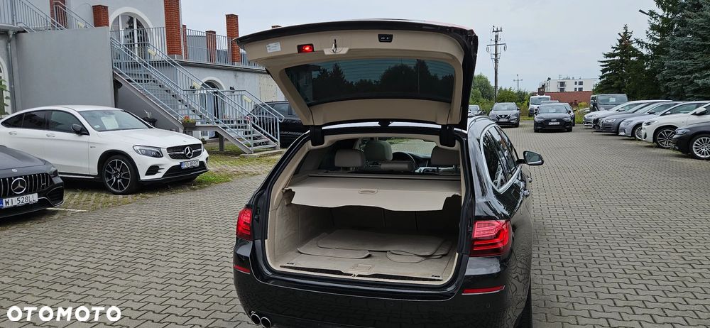 BMW Seria 5 530d Touring Modern Line - 24
