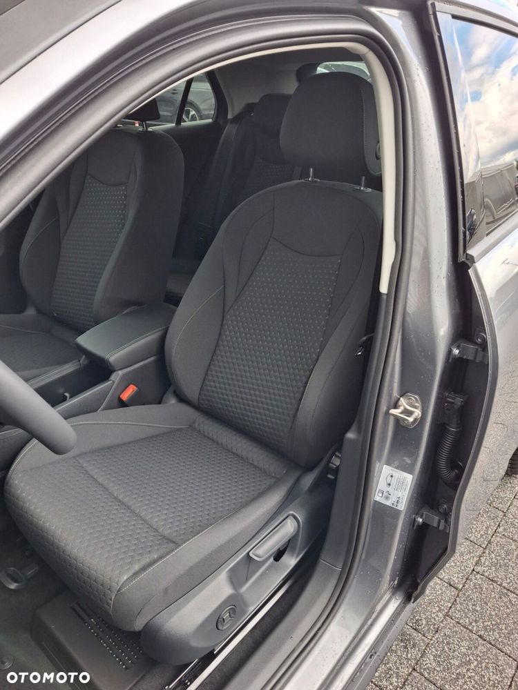 Volkswagen T-Roc 1.5 eTSI Life DSG - 13