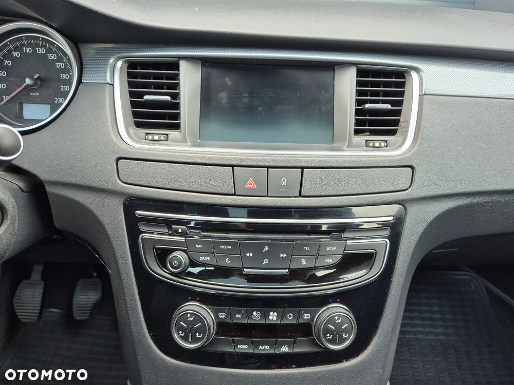 Peugeot 508 1.6 BlueHDi Allure S&S - 17