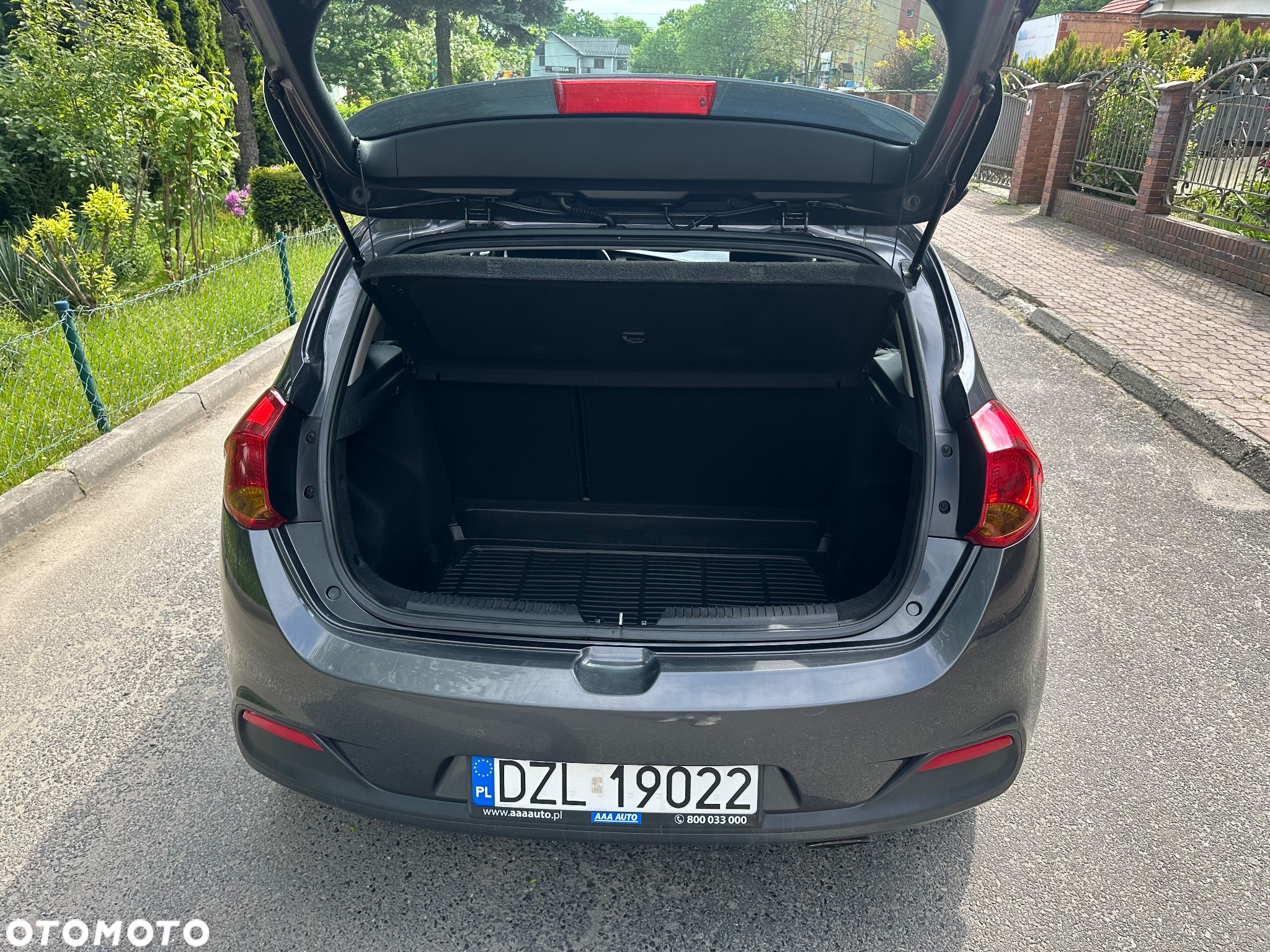 Kia Ceed - 16