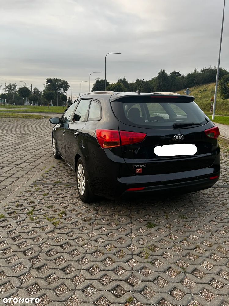 Kia Ceed - 3