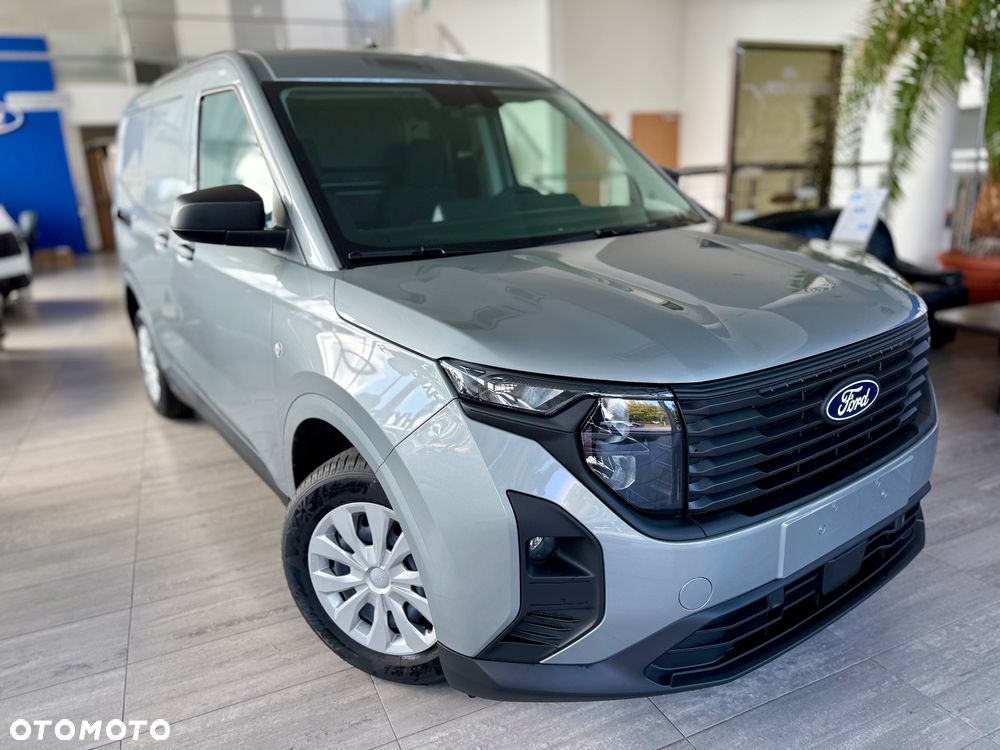 Ford Transit Courier - 4
