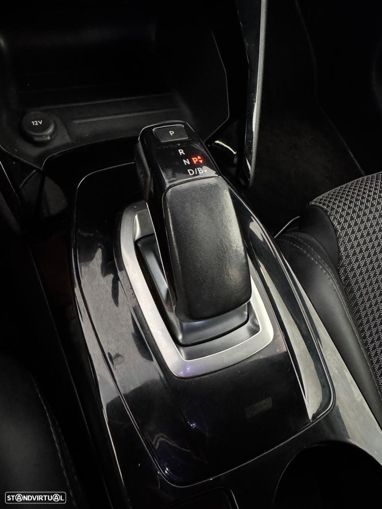 Peugeot e-208 - 24