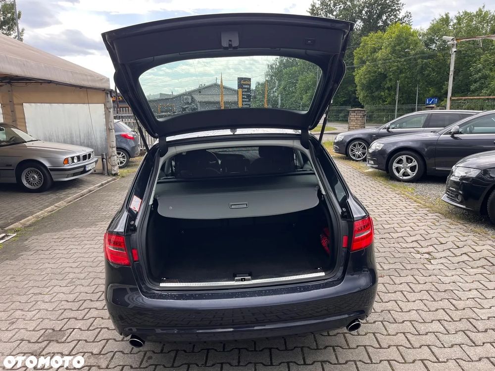 Audi A4 Avant - 10
