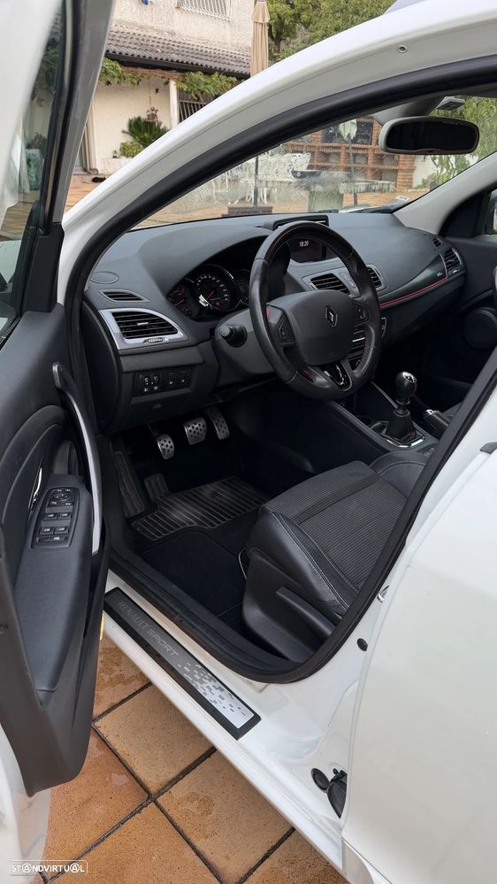Renault Mégane Sport Tourer 1.5 dCi GT Line SS - 12