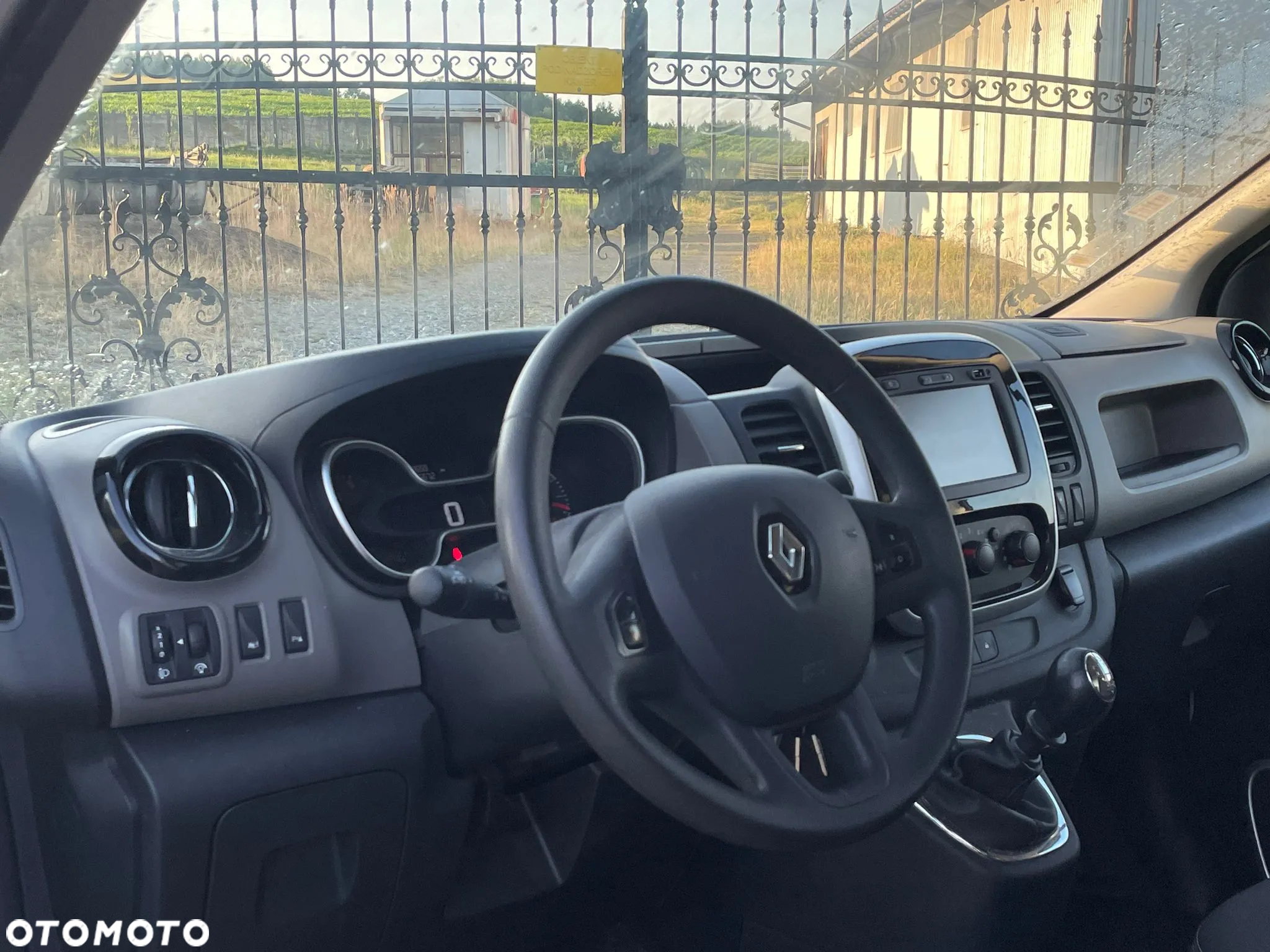 Renault TRAFIC - 16