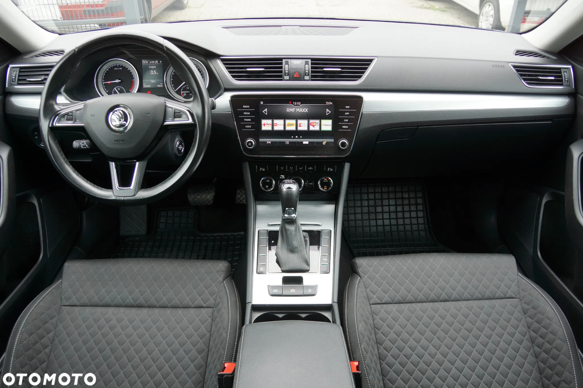 Skoda Superb 2.0 TDI Ambition DSG - 11