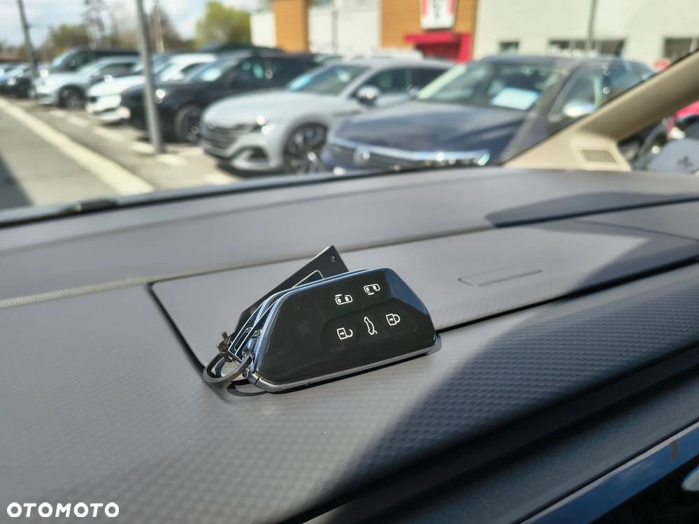 Volkswagen Multivan 1.4 TSI eHybrid PHEV 160kW L2 Edition DSG - 25