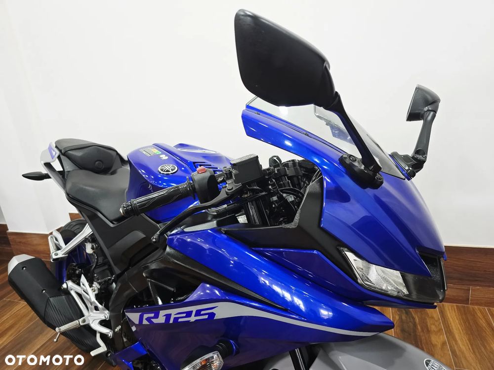 Yamaha YZF - 3