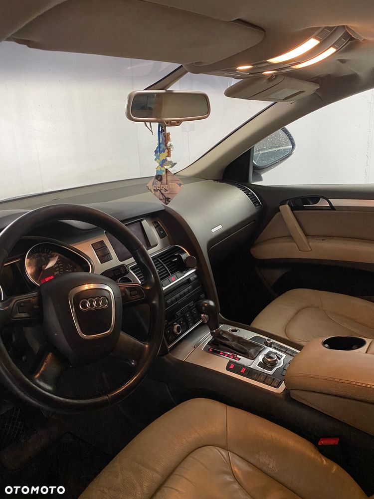 Audi Q7 3.0 TDI Quattro Tiptronic - 12