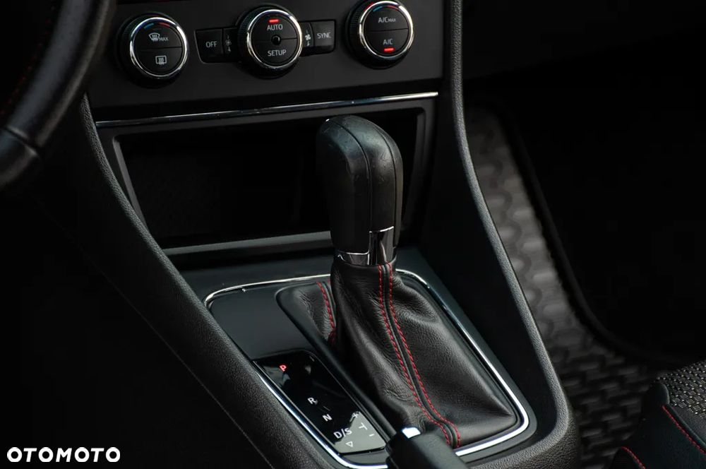 Seat Leon 2.0 TDI DPF DSG FR - 32