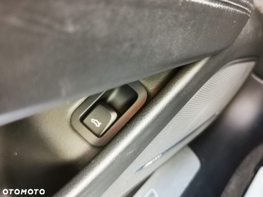 Audi A8 4.2 FSI Quattro tiptronic Langversion - 14