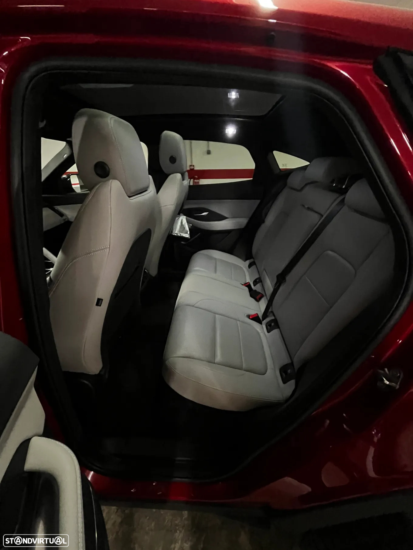 Jaguar E-Pace - 15