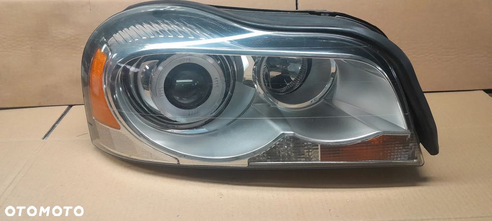 VOLVO XC90 I LIFT PRZEDNIA PRAWA LAMPA XENON WERSJA UK - 1