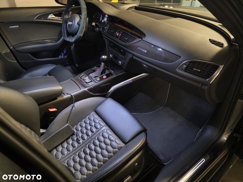 Audi RS6 Avant - 13